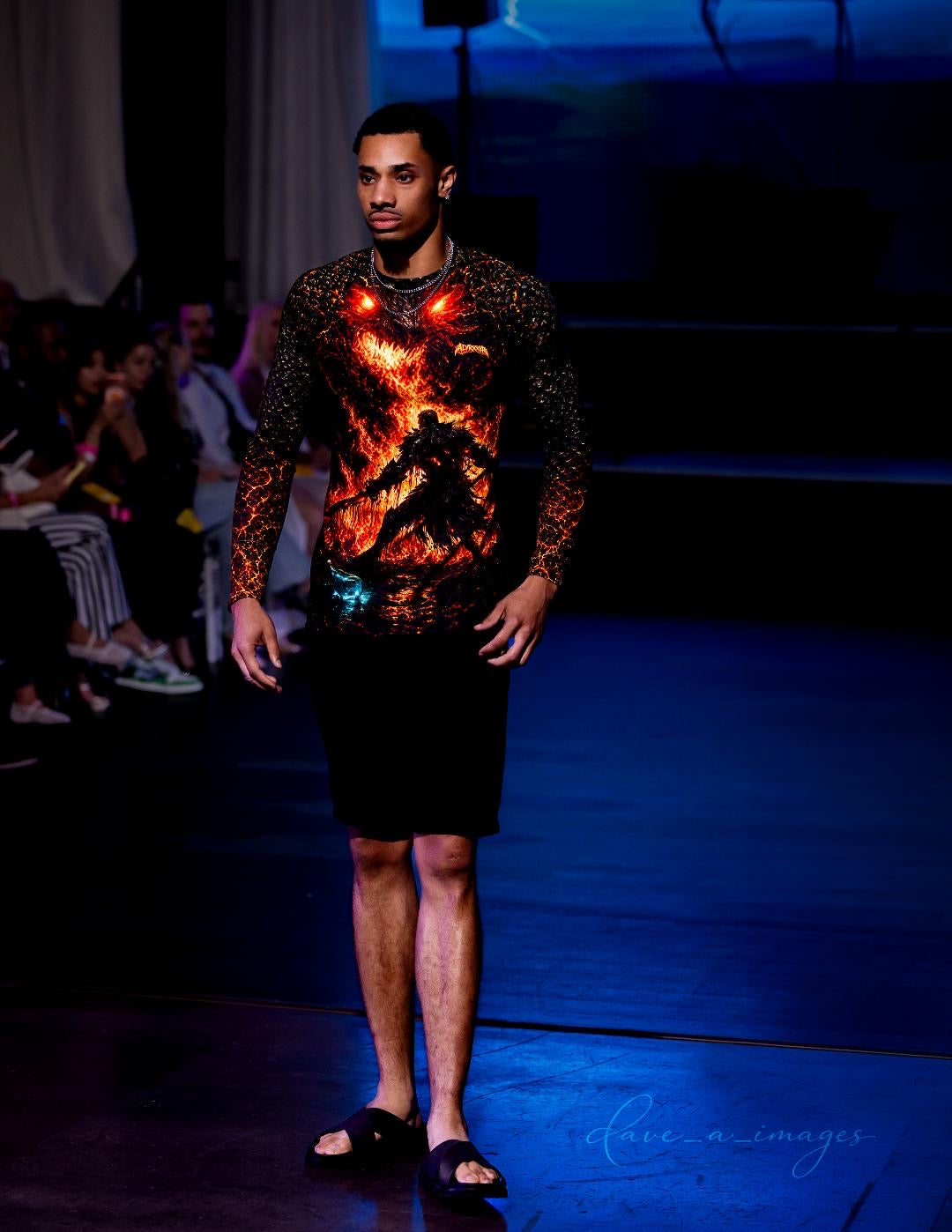 DRAGON GLASS RASH GUARD