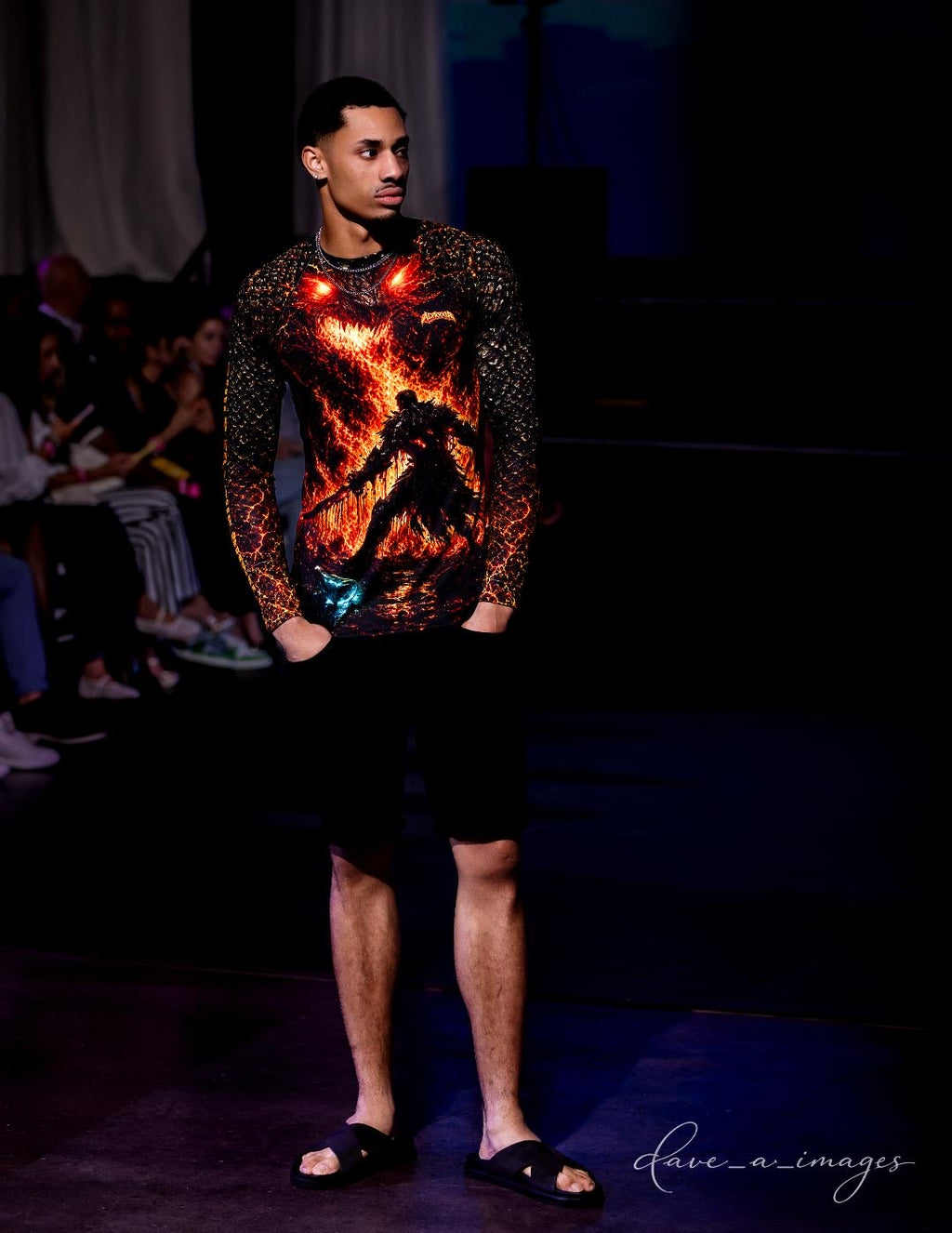 DRAGON GLASS RASH GUARD